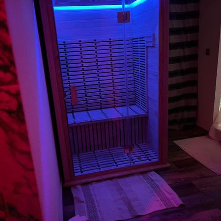 Why Not Jacuzzi Aparthotel Arles Exterior photo