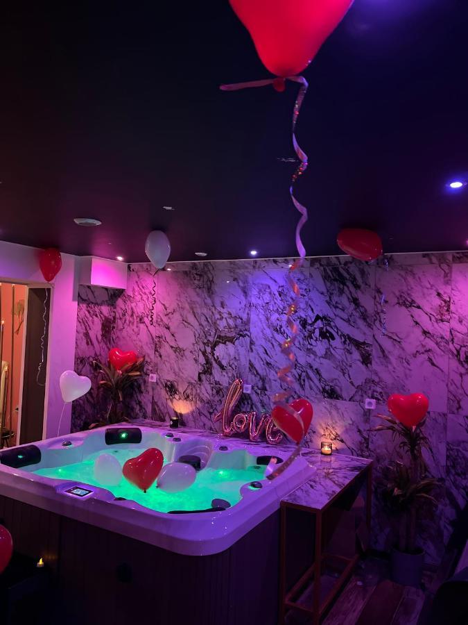 Why Not Jacuzzi Aparthotel Arles Exterior photo